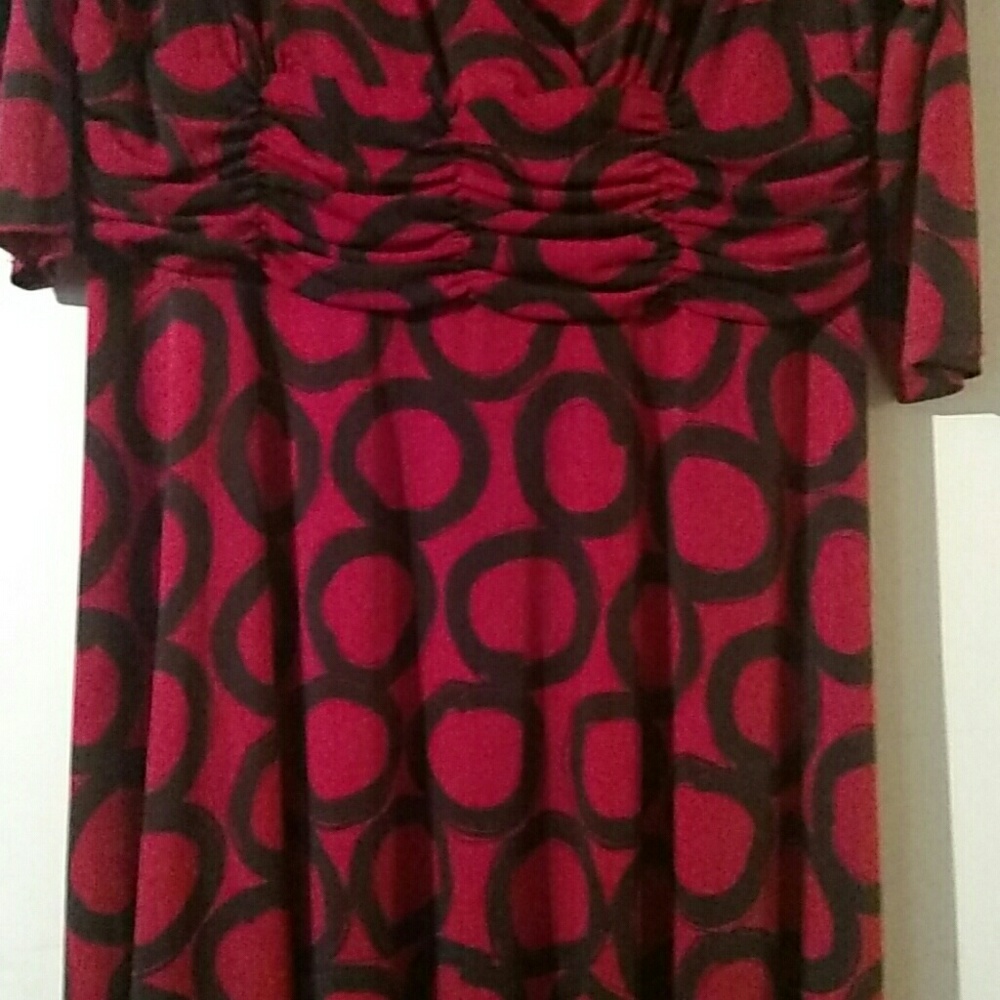 Dress - Picture 2 of 3